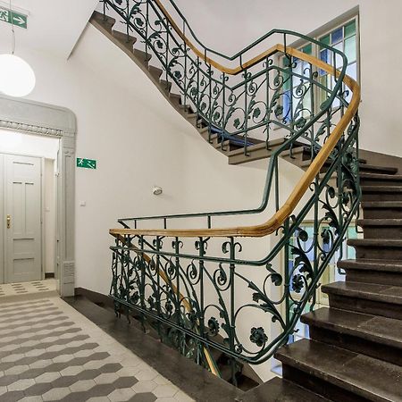 Main Station - 8 Rakowicka Street Apartment Krakow Luaran gambar